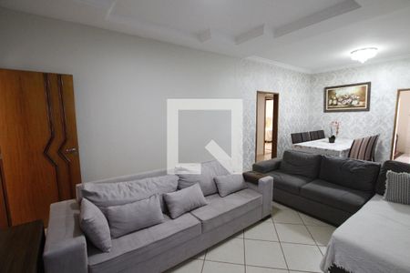 Sala de casa para alugar com 3 quartos, 150m² em Loteamento Celina Park, Goiânia