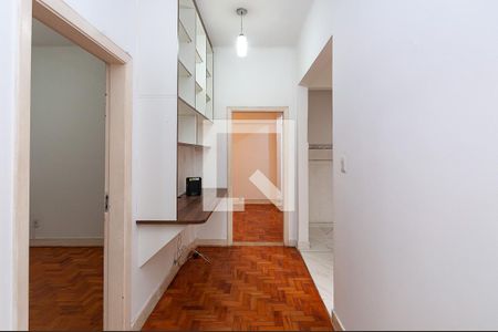 Corredor de apartamento para alugar com 2 quartos, 95m² em Água Branca, São Paulo