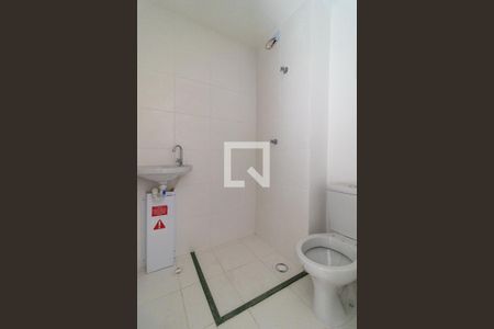 Banheiro de apartamento para alugar com 1 quarto, 15m² em Vila Sônia, São Paulo