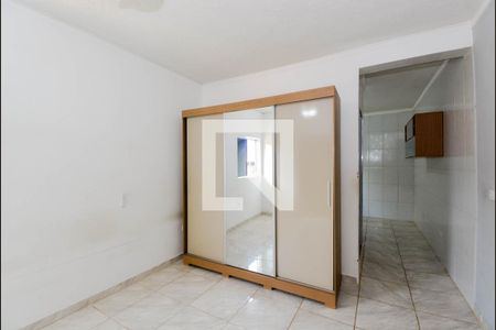 Quarto de casa para alugar com 1 quarto, 30m² em Jardim Ferrão, Guarulhos