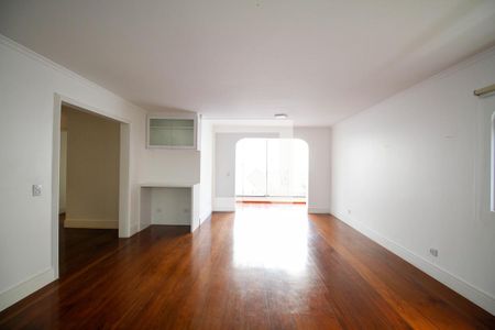 Sala de apartamento à venda com 3 quartos, 153m² em Vila Madalena, São Paulo