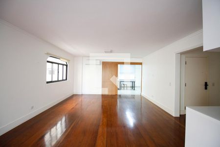 Sala de apartamento à venda com 3 quartos, 153m² em Vila Madalena, São Paulo