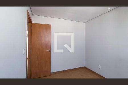 Quarto 2  de apartamento para alugar com 2 quartos, 45m² em Cabral, Contagem