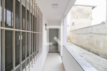 Varanda de casa para alugar com 2 quartos, 60m² em Edson Passos, Mesquita