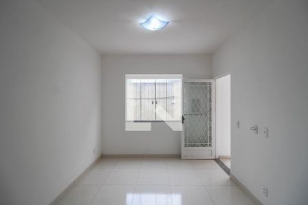 Sala de casa para alugar com 2 quartos, 60m² em Edson Passos, Mesquita