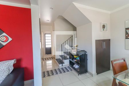 Sala de casa de condomínio à venda com 3 quartos, 125m² em Bairro da Água Fria, Jundiaí