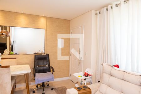 Sala de casa de condomínio para alugar com 2 quartos, 100m² em Vila Talarico, São Paulo