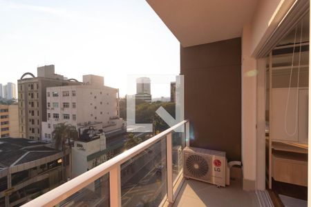 Sacada de kitnet/studio para alugar com 1 quarto, 39m² em Cambuí, Campinas