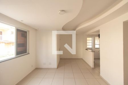 Sala de casa de condomínio para alugar com 2 quartos, 88m² em Campo Grande, Rio de Janeiro