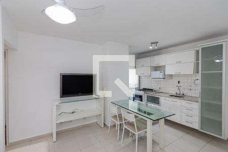 Sala/ Cozinha de apartamento para alugar com 2 quartos, 50m² em Campo Belo, São Paulo