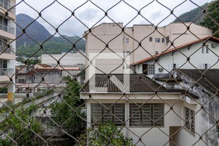 Sala Vista de apartamento para alugar com 2 quartos, 63m² em Grajaú, Rio de Janeiro