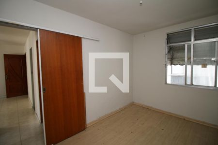 Quarto 2 de apartamento para alugar com 2 quartos, 45m² em Olaria, Rio de Janeiro