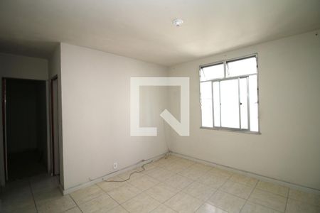 Sala de apartamento para alugar com 2 quartos, 45m² em Olaria, Rio de Janeiro