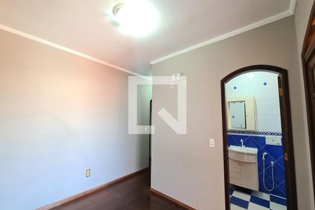 Suíte de casa para alugar com 3 quartos, 180m² em Vila Alpina, São Paulo