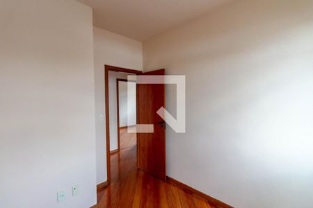 Quarto 1 de apartamento à venda com 3 quartos, 110m² em Camargos, Belo Horizonte