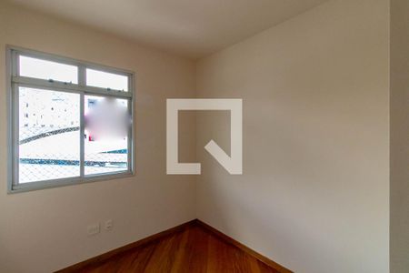 Quarto 1 de apartamento à venda com 3 quartos, 110m² em Camargos, Belo Horizonte