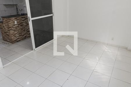 Sala/Quarto de kitnet/studio para alugar com 1 quarto, 30m² em Copacabana, Rio de Janeiro