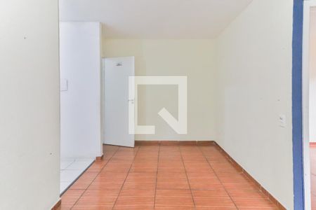 Sala de apartamento para alugar com 2 quartos, 40m² em Jardim do Lago, São Paulo