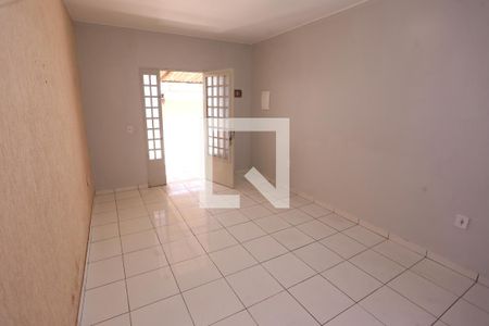 Sala de casa para alugar com 3 quartos, 112m² em Recanto das Emas, Brasília