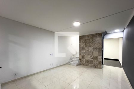 Sala de casa para alugar com 3 quartos, 140m² em Vila Monumento, São Paulo