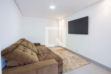 Sala de TV de casa para alugar com 3 quartos, 500m² em Laranjeiras, Uberlândia