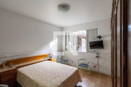 Suíte de casa à venda com 4 quartos, 360m² em Ouro Preto, Belo Horizonte