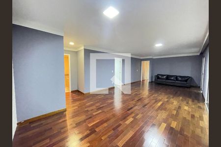 Apartamento à venda com 3 quartos, 172m² em Jardim Londrina, São Paulo