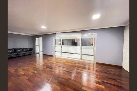 Apartamento à venda com 3 quartos, 172m² em Jardim Londrina, São Paulo