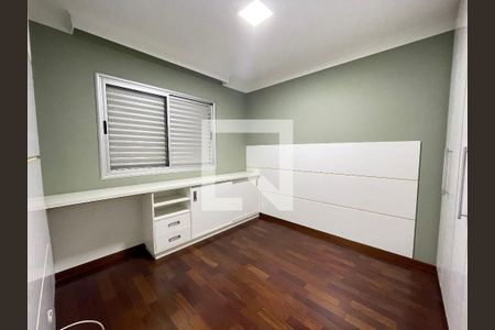 Apartamento à venda com 3 quartos, 172m² em Jardim Londrina, São Paulo