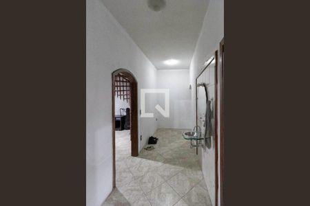 Corredor de casa à venda com 3 quartos, 324m² em Parque Xangri-lá, Contagem