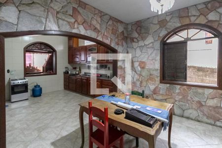 Sala  de casa à venda com 3 quartos, 324m² em Parque Xangri-lá, Contagem