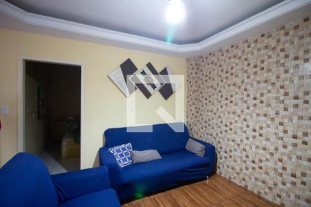 Sala de casa para alugar com 2 quartos, 90m² em Vila Carmosina, São Paulo