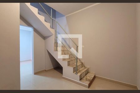 Sala de casa para alugar com 2 quartos, 85m² em Vila Helena, Santo André