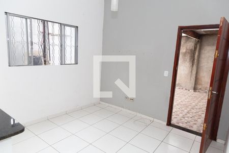 Sala de casa para alugar com 1 quarto, 90m² em Jardim Marilena, Guarulhos