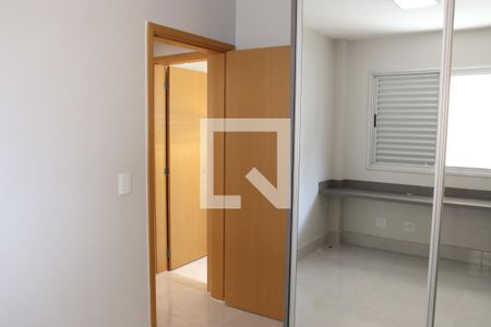 Quarto de apartamento para alugar com 2 quartos, 77m² em Jardim Goiás, Goiânia