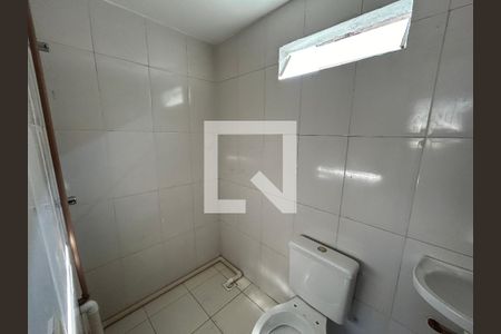 Banheiro de kitnet/studio para alugar com 1 quarto, 29m² em Madureira, Rio de Janeiro
