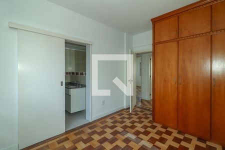Quarto Suíte de apartamento à venda com 3 quartos, 99m² em Independência, Porto Alegre