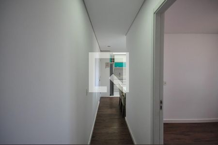 Corredor de apartamento para alugar com 2 quartos, 46m² em Jardim Helga, São Paulo