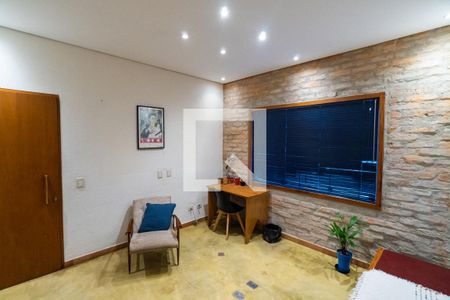 Casa 1 - Quarto 1 de casa à venda com 6 quartos, 500m² em Chácara Inglesa, São Paulo