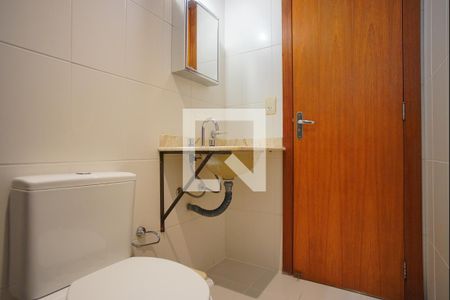 Banheiro da Suíte de apartamento para alugar com 2 quartos, 72m² em Mont Serrat, Porto Alegre