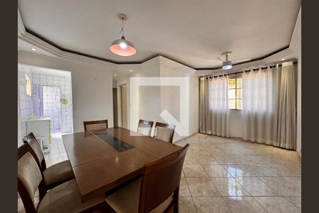 Sala de apartamento para alugar com 2 quartos, 65m² em Jardim Santo André, Santo André