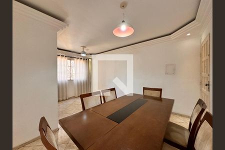 Sala de apartamento para alugar com 2 quartos, 65m² em Jardim Santo André, Santo André