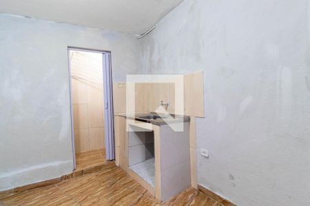 Cozinha de casa para alugar com 1 quarto, 22m² em Vila União (zona Leste), São Paulo