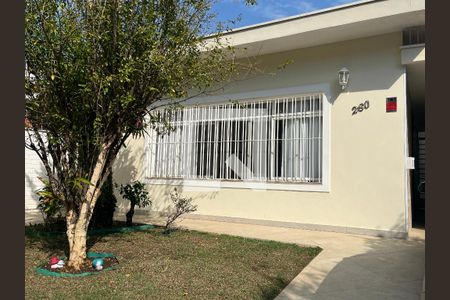 Fachada de casa à venda com 5 quartos, 220m² em Lapa, São Paulo