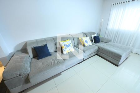 Sala de casa de condomínio para alugar com 2 quartos, 177m² em Sitios Santa Luzia, Aparecida de Goiânia