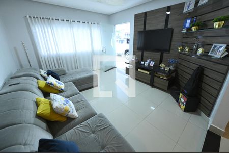 Sala de casa de condomínio para alugar com 2 quartos, 177m² em Sitios Santa Luzia, Aparecida de Goiânia