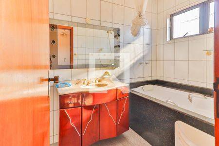 Banheiro Suite 1 - Master de casa à venda com 4 quartos, 250m² em Jardim Sarah, São Paulo