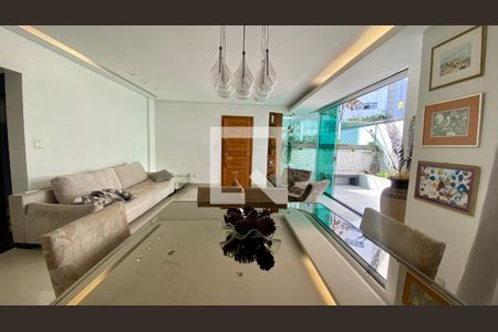 Sala de apartamento para alugar com 4 quartos, 115m² em Grajaú, Belo Horizonte