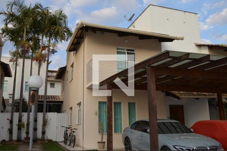 Fachada de casa de condomínio à venda com 3 quartos, 160m² em Tijuco, Contagem