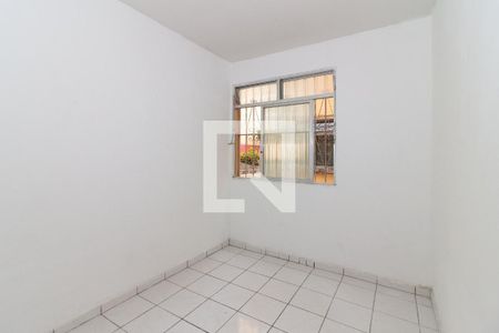 Quarto 2 de apartamento para alugar com 2 quartos, 47m² em Vila Valqueire, Rio de Janeiro